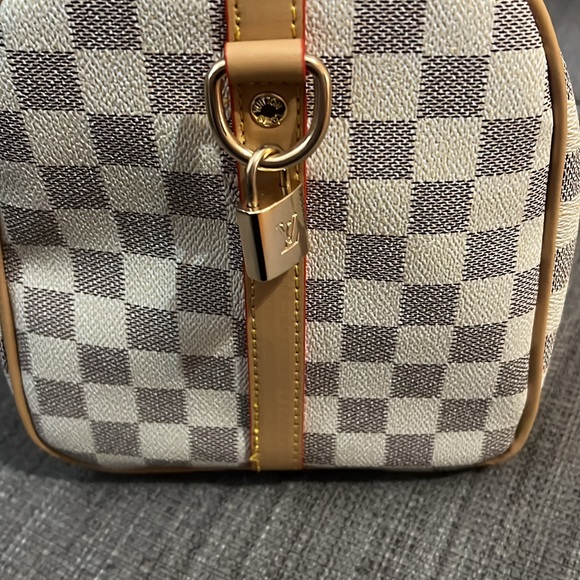 Purse - Picture 4 of 6